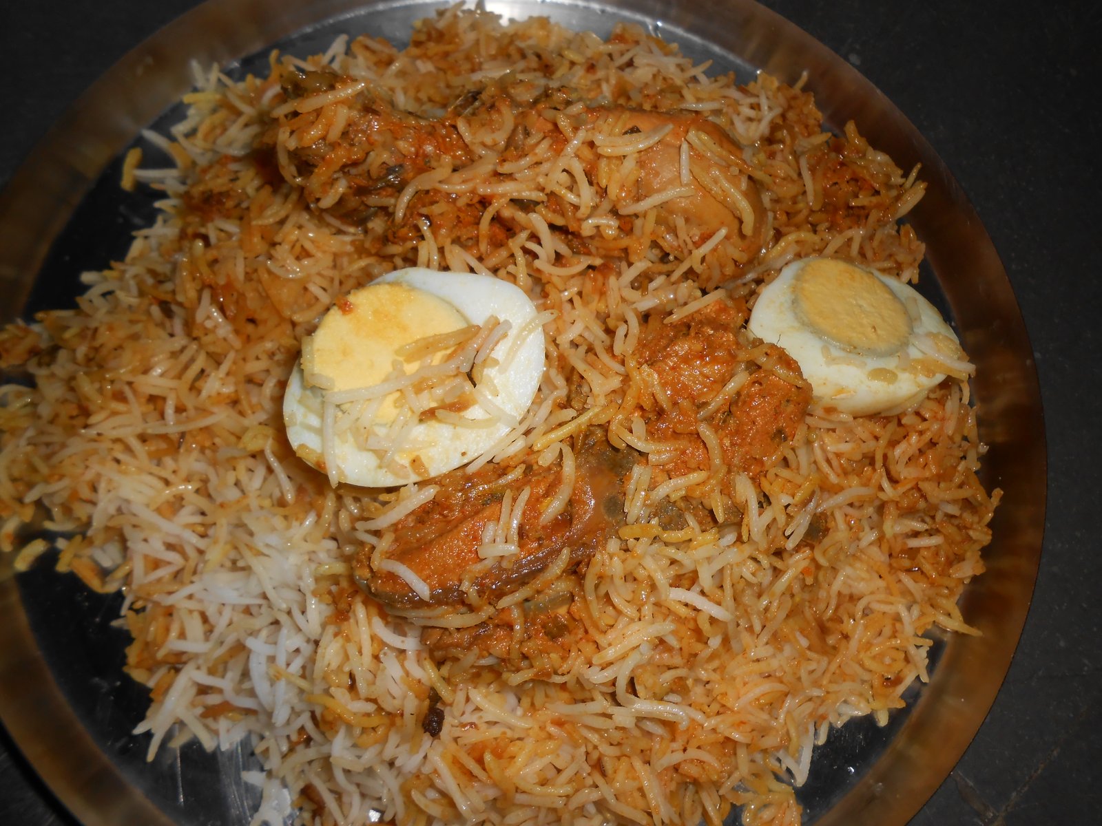 Basmati rice exporter Thailand - biryani made with aged extra-long grain basmati